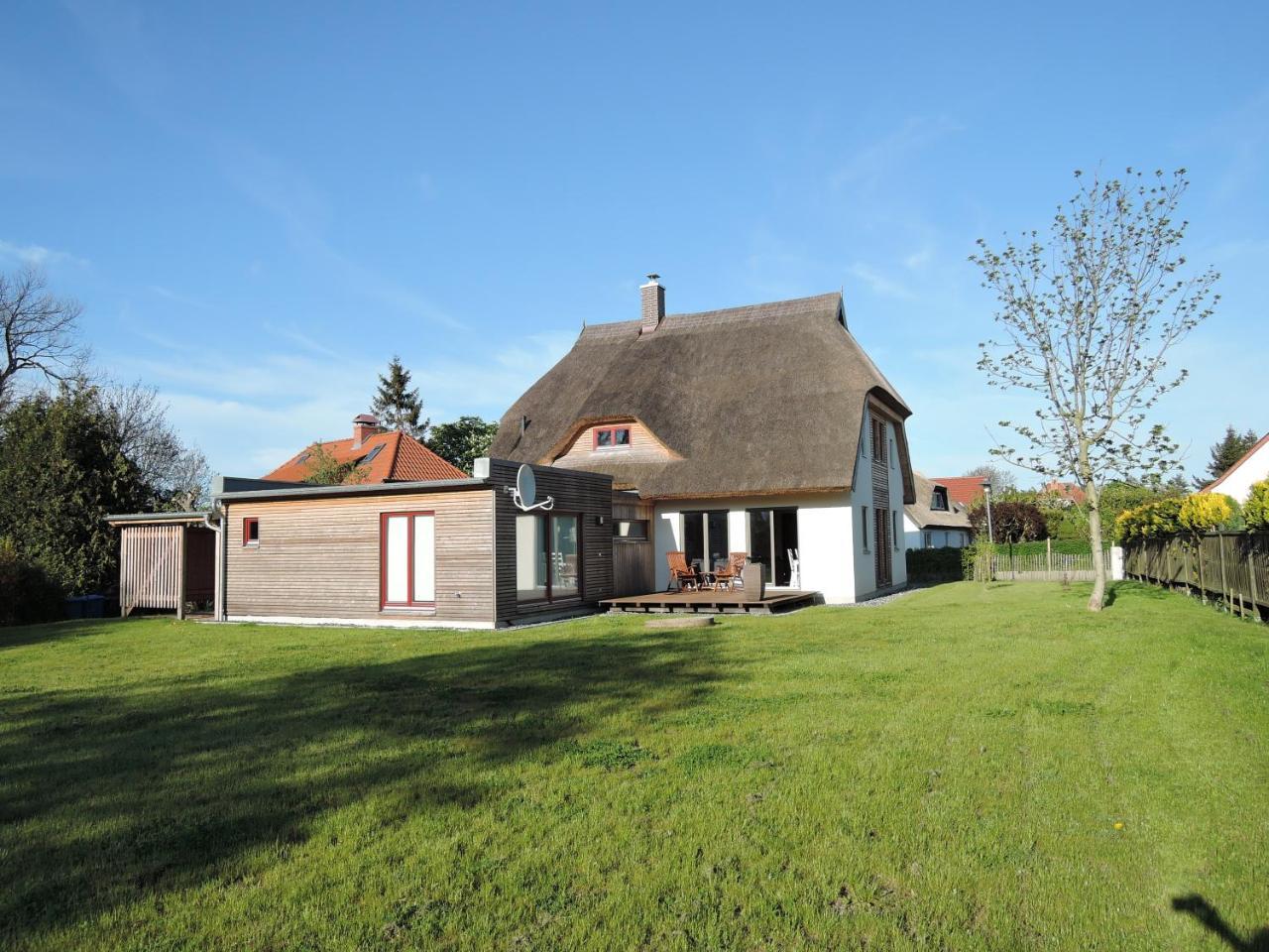 Reetdachhaus "Treibholz" Villa Wiek auf Ruegen Luaran gambar