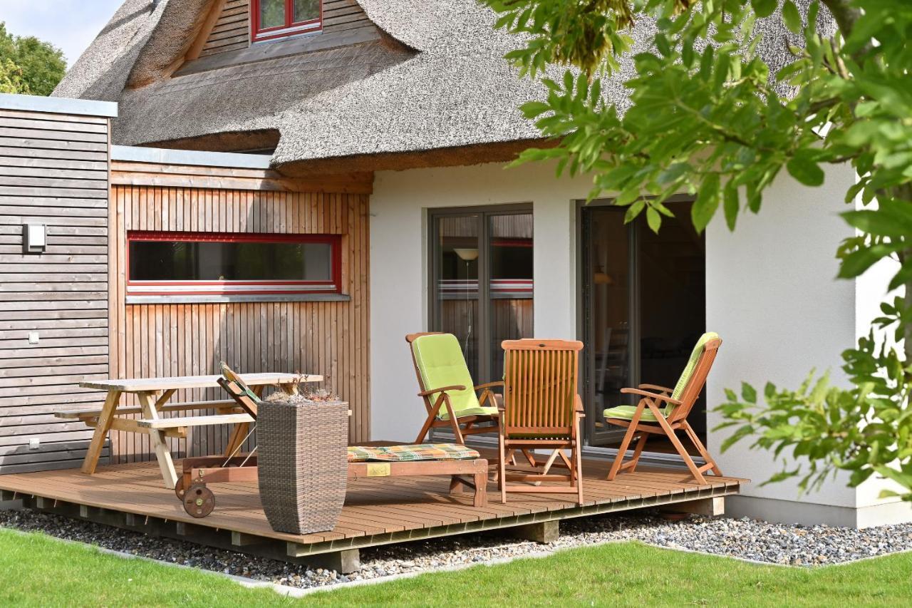 Reetdachhaus "Treibholz" Villa Wiek auf Ruegen Luaran gambar