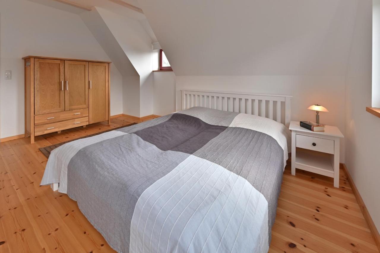 Reetdachhaus "Treibholz" Villa Wiek auf Ruegen Luaran gambar